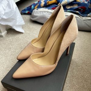 VINCE CAMUTO PUMPS